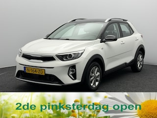 Kia Stonic 1.0 T-GDi MHEV DynamicLine | Trekhaak | Navigatie | Cruise | Two-Tone kleurstelling