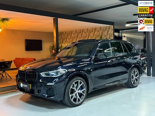 BMW X5 xDrive45e High Executive | M-Pakket | Plug-in Hybrid | BMW Garantie t/m 09-2027 | Pano | HK Audio | Leder | Rijklaar