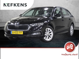 Skoda Octavia Combi 110PK Edition Plus | 1ste eigenaar | AppleCarplay/AndroidAuto | Camera | Dodehoekdetectie | Stoelverwarming | Navigatie | 17"LMV | Climate Control | Cruise Control | Sfeerverlichting | Keyless | Isofix | Privacy Glass | Parkeersensoren | Electrische achterklep |