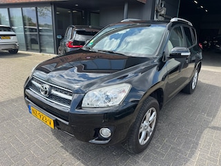 Toyota RAV4 2.0 VVTi Executive Business 4X4 TREKHAAK LEDER CLIMA CRUISE TOP ONDERHOUEN