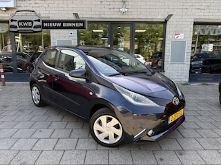 Toyota Aygo 1.0 VVT-i x-play Camera led Nap Beurt