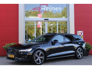 Volvo V60 2.0 B4 211PK R-DESIGN AUTOMAAT 8 PANORAMISCH SCHUIF/KANTELDAK | PREMIUM AUDIO BY HARMAN KARDON | 19" 5-TRIPPLE SPAAKS BLACK/DIAMAND CUT LICHTMETALEN VELGEN | BLINDSPOT INFOMATION SYSTEM (BLIS) | VERWARMDE VOORRUIT |VERWARMDE AQUABLADE RUITENWISSERBLADEN | PILOT ASSIST | APPLE CARPLAY / ANDROID AUTO | DODEHOEKDETECTIE |  ADAPTIEVE CRUISECONTROL | R-DESIGN BEKLEDING MET NAPPA LEDER I.C.M. OPEN GRID TEXTIEL | ELEKTRISCH VERSTELBARE CONTOUR STOELEN (SPORTSTOELEN) MET GEHEUGEN OP BEIDE VOORSTOELEN |VERWARMDE VOORSTOELEN EN ACHTERBANK | VERWARMD STUURWIEL | PARKEERVERWARMING MET TIMER (STANDKACHEL) | FULL LED ADAPTIEVE KOPLAMPEN MET KOPLAMPSPROEIERS | ELEKTRISCH BEDIENBARE ACHTERKLEP | EXTRA GETINTE RUITEN ACHTER | ZWARTE HEMELBEKLEDING |
