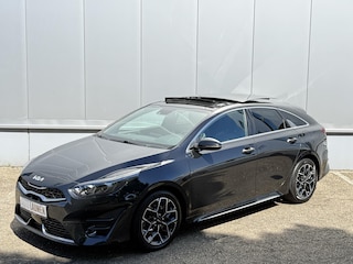 Kia ProCeed 1.5 T-GDi GT-PlusLine 160 PK Automaat Panodak Leder Elek. Stoel 18 Inch Navi Camera Apple Carplay LED