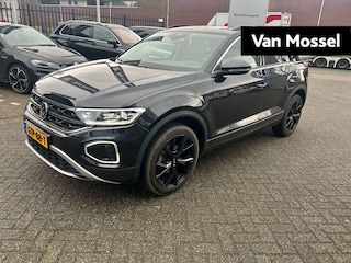 Volkswagen T-Roc 1.5 TSI Oranje Edition | Automaat | Trekhaak | Climate Control | Navigatie | Cruise Controle adaptief | Getinte Ramen |