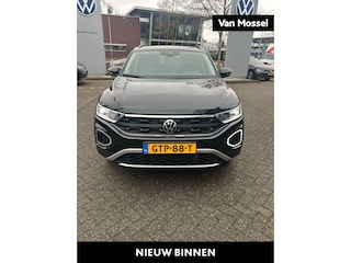 Volkswagen T-Roc 1.5 TSI Oranje Edition | Automaat | Trekhaak | Climate Control | Navigatie | Cruise Controle adaptief | Getinte Ramen |