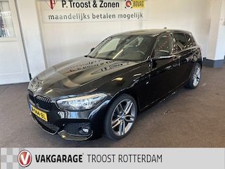 BMW 118i Edition M Sport Shadow Executive Automaat | Stoel+Stuurverwarming | Lederen bekleding | Cruise control | Climate control | Parkeersensoren | Adaptief onderstel | Navigatie