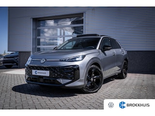 Volkswagen T-Roc 1.5 eTsi R-Line First Edition | Achteruitrijcamera | Elektrisch glazen panorama-dak | Full-LED koplampen