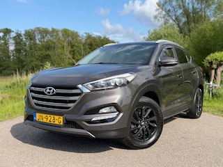 Hyundai Tucson 1.6 GDi Comfort / Navigatie / Camera / Cruise Control / Climate Control / Stoelverwarming / 17"LM Velgen