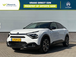 Citroën C4 Shine 50 kWh Adaptive Cruise Control | Camera | Parkeersensoren Rondom | Stuurverwarming | Navigatie