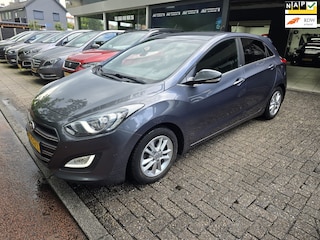 Hyundai i30 1.6 GDi GO! 2016 | 2E EIGENAAR | 12MND GARANTIE | NAVI | CAMERA | CRUISE |