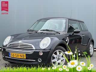 Mini Cabrio BWJ 2006 1.6 90 PK One Seven AIRCO / CRUISE / LMV 15 INCH / ELEK. RAMEN / CENTR. VERGR. + AFSTANDSBED.