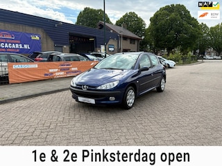 Peugeot 206 1.4-16V XT NIEUWE APK!