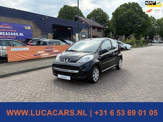 Peugeot 107 1.0-12V XS NIEUWE APK!