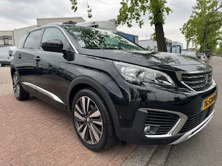 Peugeot 5008 1.2 PureTech Allure 7 Persoons Airco/ECC,Cruisecontrol,Navigatie,Half Leder