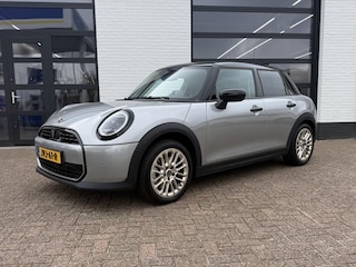 Mini Cooper (f65) 1.5 156pk Aut C Classic S / Nieuwste Model / Pano / HUD