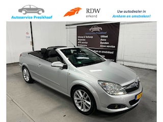 Opel Astra TwinTop 1.6 Temptation HALF-LEDER / LM VELGEN