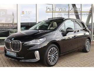 BMW 2-serie Tourer (u06) 225e XDRIVE 245PK LUXURY LINE PREMIUM Panodak | Navi | Leer | Camera | Live Cockpit |