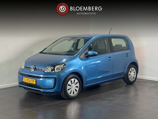 Volkswagen Up 1.0 BMT move up! | Airco | Zeer lage KM-stand |
