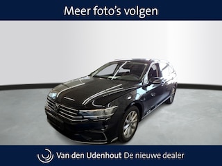Volkswagen Passat Variant GTE 1.4 TSI eHybrid 218pk PHEV Business / Camera / Travel Assist / Navigatie