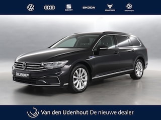 Volkswagen Passat Variant GTE 1.4 TSI eHybrid 218pk PHEV Business / Camera / Travel Assist / Navigatie