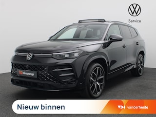 Volkswagen Tayron 1.5 eHybrid R-Line Edition 272PK DSG Pano-Schuifdak, Trekhaak, 360gr. Camera, 20" LM Velgen, Navi, Harman Kardon Audio, Keyless, Side Assist, Elektr. Achterklep, Stoel-stuurverwarming