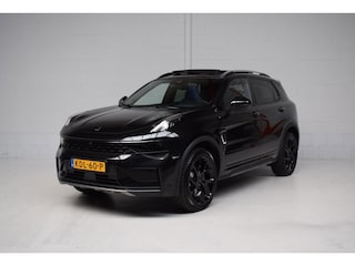 Lynk & Co 01 1.5 BLACK-EDITION / ZWARTE-HEMEL / VIRTUAL / 360 CAMERA / INFINITY GELUID / PANORAMADAK / ADAPT.CRUISE