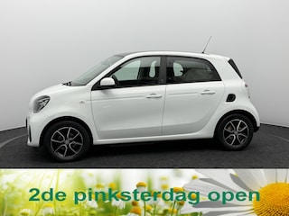 Smart Forfour Comfort PLUS 18 kWh SOH 93,1% | Panoramadak | Leer | Stoelverwarming | Camera | 18000KM
