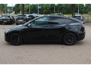Tesla Model Y Long Range AWD 75 kWh / Autopilot / Panoramadak / Camera / 20'' / Keyless / Leder / Dodehoek / Navigatie / Stoelverwarming