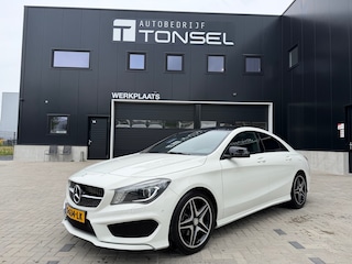 Mercedes-Benz CLA 180 AMG Night / Panorama / CarPlay / Automaat / Alcantara / Stoelverwarming / 18" Inch LMV