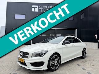 Mercedes-Benz CLA 180 AMG Night / Panorama / CarPlay / Automaat / Alcantara / Stoelverwarming / 18" Inch LMV