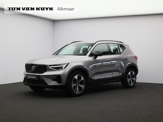 Volvo XC40 2.0 B4 Plus Dark / Trekhaak / Stoel+Stuurverwarming / Adaptive Cruise / Harman Kardon / BLIS / Elektrische Stoelen /