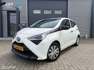 Toyota Aygo 1.0 VVT-i x / CRUISE / AIRCO