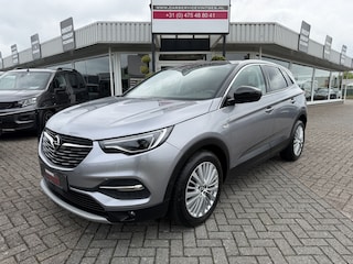 Opel Grandland X 1.2 Turbo Innovation Pano, Leder, Navi, L/m velgen!