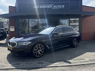BMW 5-serie Touring 530e Business Edition Plus ✅ Leer ✅ Panodak ✅ M-Sport