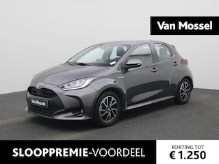 Toyota Yaris 1.5 Hybrid Business Plus | Automaat | LMV | Navigatie | Parkeer sensoren | Bluetooth | Climate control | DAB | Cruise control | Camera | Head up |