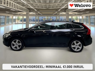 Volvo V60 1.6 T3 Momentum Trekhaak, Navigatie, PDC...