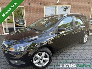 Ford Focus Wagon 1.6 Comfort NIEUWE APK / RIJDT GOED / KOUDE AIRCO / TREKHAAK
