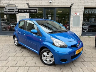 Toyota Aygo 1.0-12V Blue 5Drs Weinig Km Nw Koppeling
