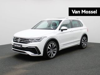 Volkswagen Tiguan 1.4 TSI eHybrid R-Line Business+ 245 PK| Panoramadak | Trekhaak | LED Matrix | Dodehoek Detectie | Navigatie | Stoelverwarming | Achteruitrijcamera | Stuurwielverwarming | Dynamic Chassis Control