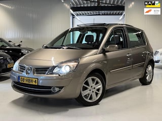 Renault Scénic 2.0-16V 135PK Tech Line Panoramadak |Trekhaak!
