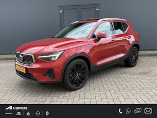 Volvo XC40 1.5 T4 Plug-in hybrid Ultimate Bright / Dealer onderhouden / All season banden / Glazen schuif- en kanteldak / Trekgewicht 1800 kg / Stuur- Stoel & Voorruitverwarming / Elektrische achterklep / Achteruitrijcamera / Harman/Kardon Audio Systeem /