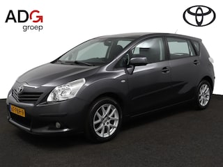 Toyota Corolla Verso 1.8 VVT-i Business | Trekhaak | Cruise Contriol | Achteruitrijcamera | Panoramadak |