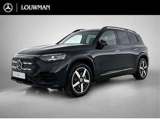 Mercedes-Benz GLB 250+ Business Solution AMG 7p. 85.5 kWh | Premium pakket | Nightpakket | Parkeerpakket | Warmtewerend, donkergetint glas | Vast panoramadak | GUARD 360° | 19” vijfspaaks lichtmetalen AMG-velgen |