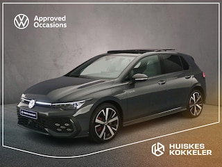 Volkswagen Golf GTE 1.5 TSI eHybrid 272pk DSG Automaat Trekhaak, Panoramadak, 360 camera, Lederen bekleding, Adaptive cruise control, Achteruitrijcamera, Black Style