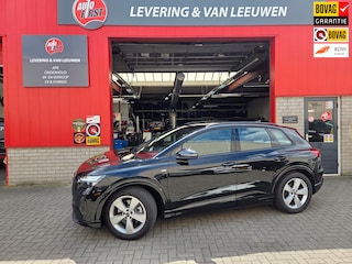 Audi Q4 45 quattro Advanced edition 82 kWh S-Line/ Parkeersensoren V+A/ Camera/ Elek. A.klep/ Navigatie/ Rijklaarprijs!