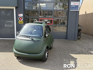 Micro Microlino Competizione 10.5 kWh L7 177 / 90KM/u/ Range 177km/ Bluetooth/ Led/ USB