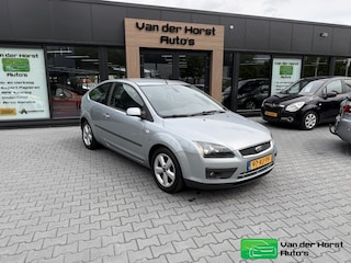 Ford Focus 1.6-16V First Ed.