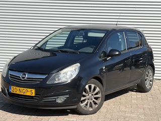 Opel Corsa 1.4-16V '111' Edition | Nieuw Binnen | Trekhaak | Airco | Cruise Control | APK 25-10-2026 |