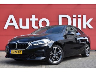 BMW 218i Introduction Edition LED | HUD | Sportstoelen | Navi | Clima | Cruise | DAB | PDC V+A | LMV