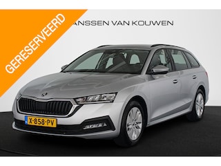 Skoda Octavia Combi 1.0 e-TSI Ambition Automaat Trekhaak Keyless Apple Carplay